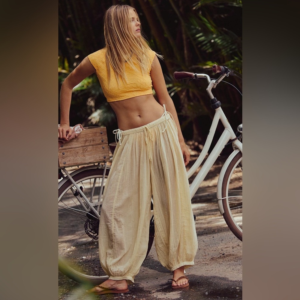 Free People Playa Party Balloon Pants (NWT; Color: Khaki Chino; Size: XS)